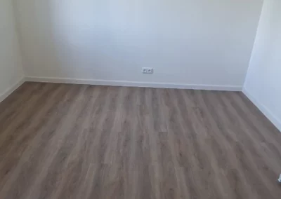 Zateplení fasády, keramické obklady a vinylové podlahy